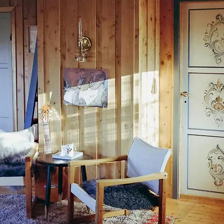 Cozy In Scenic Voringsfoss