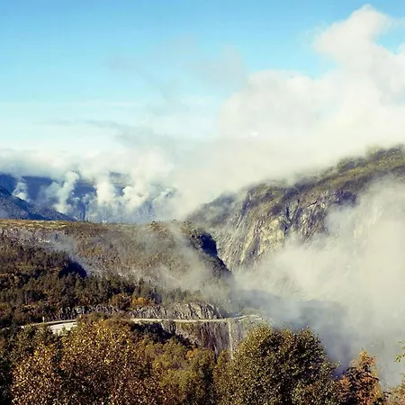 Cozy In Scenic Voringsfoss Гарден