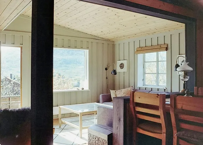 Cozy In Scenic Voringsfoss